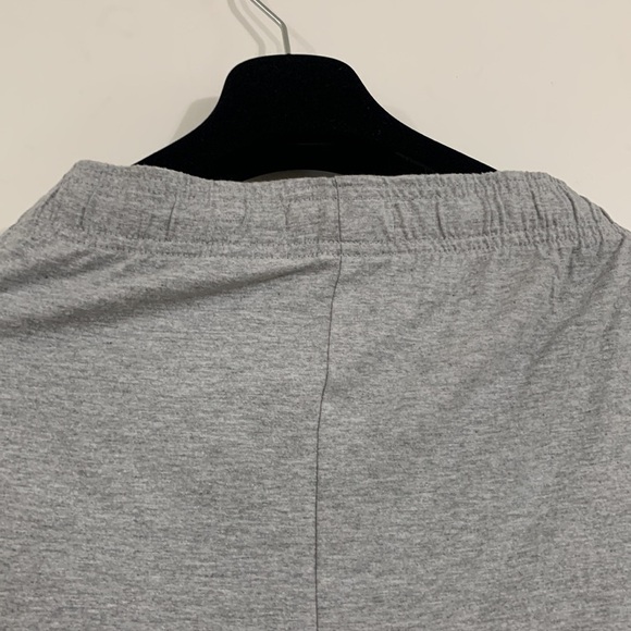 Turtle Bay gray shorts - Picture 4 of 6